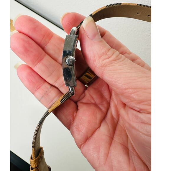 Coach Silver Square Bronze Face Watch Tan Plaid Watchband - Picture 14 of 14